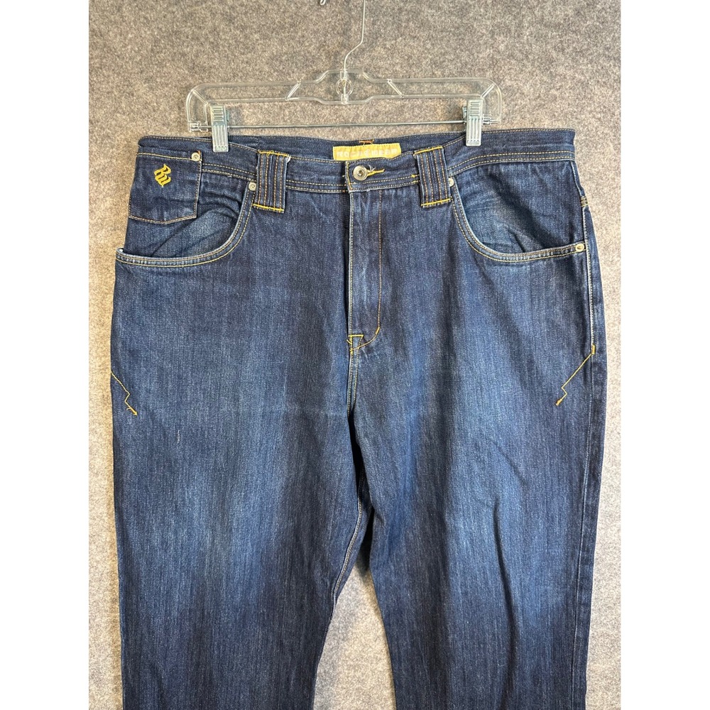 Rocawear Mens DarkWash Denim Jeans Straight Leg Blue Embroidered Logo Size 40x33